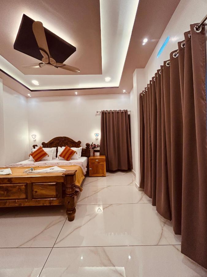 Grand Periyar Apartment Текади Екстериор снимка