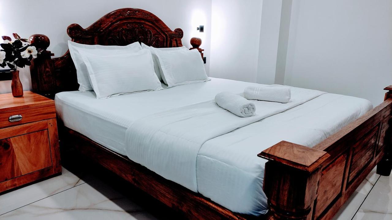 Grand Periyar Apartment Текади Екстериор снимка