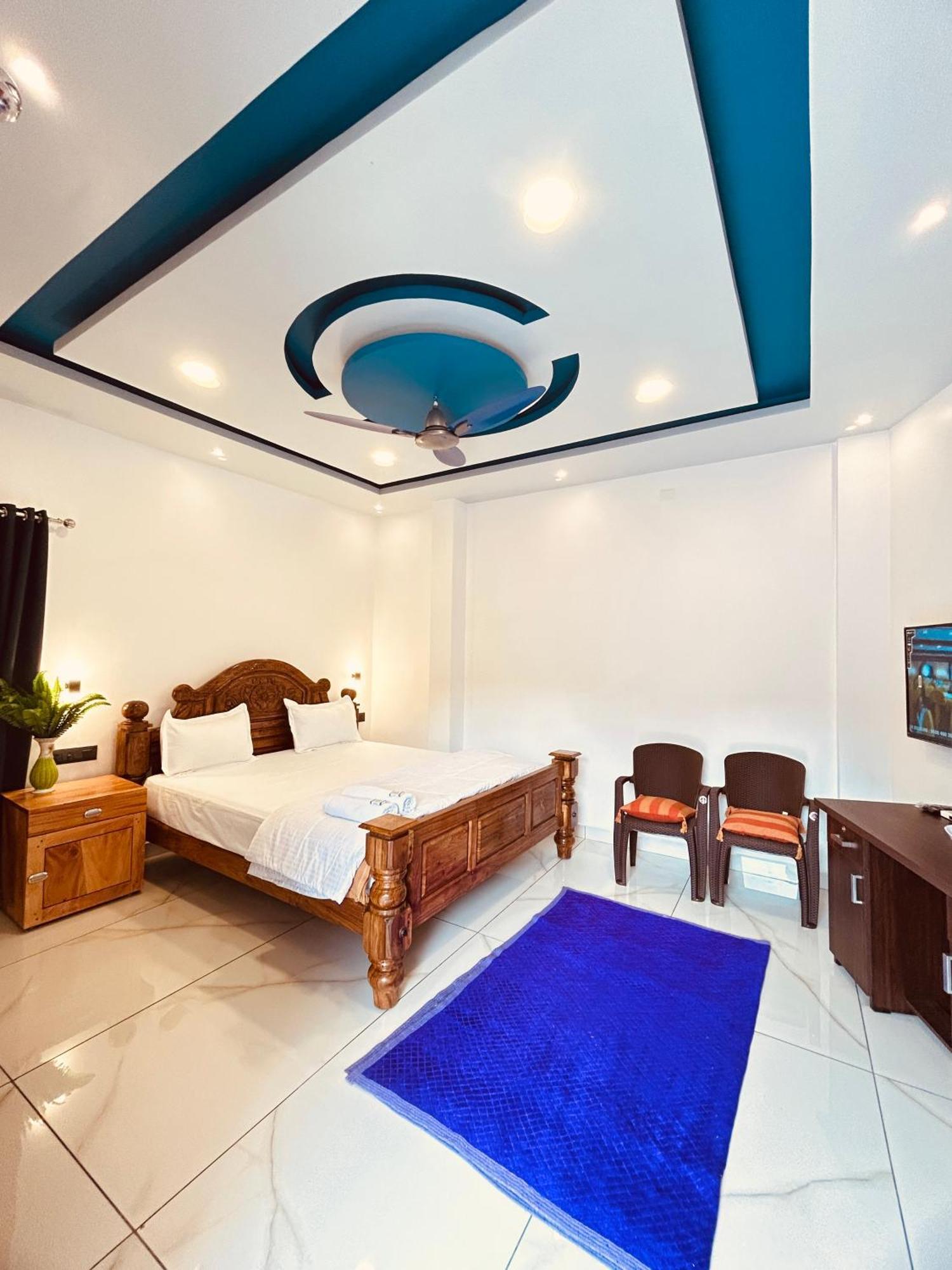 Grand Periyar Apartment Текади Екстериор снимка