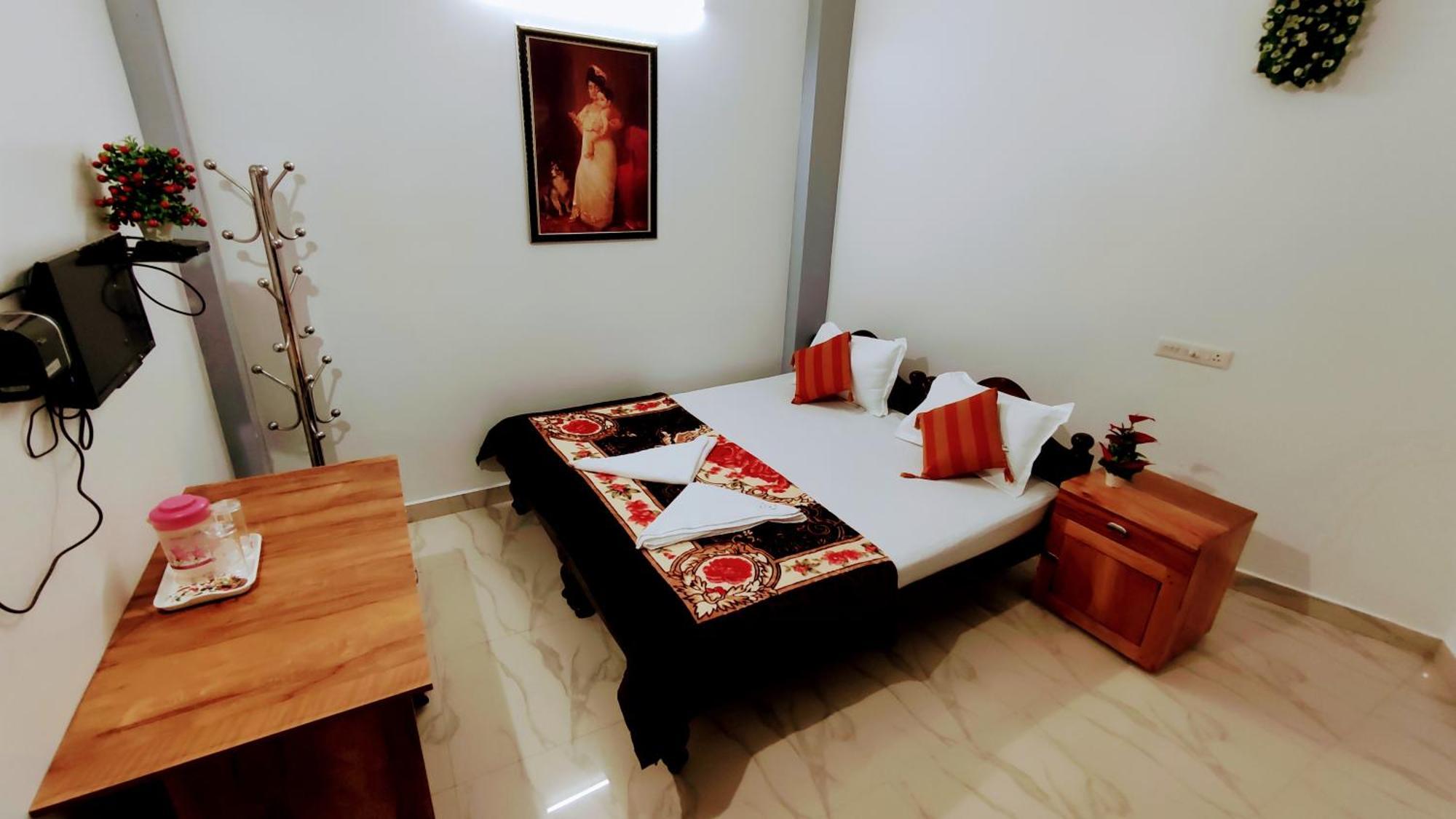 Grand Periyar Apartment Текади Стая снимка
