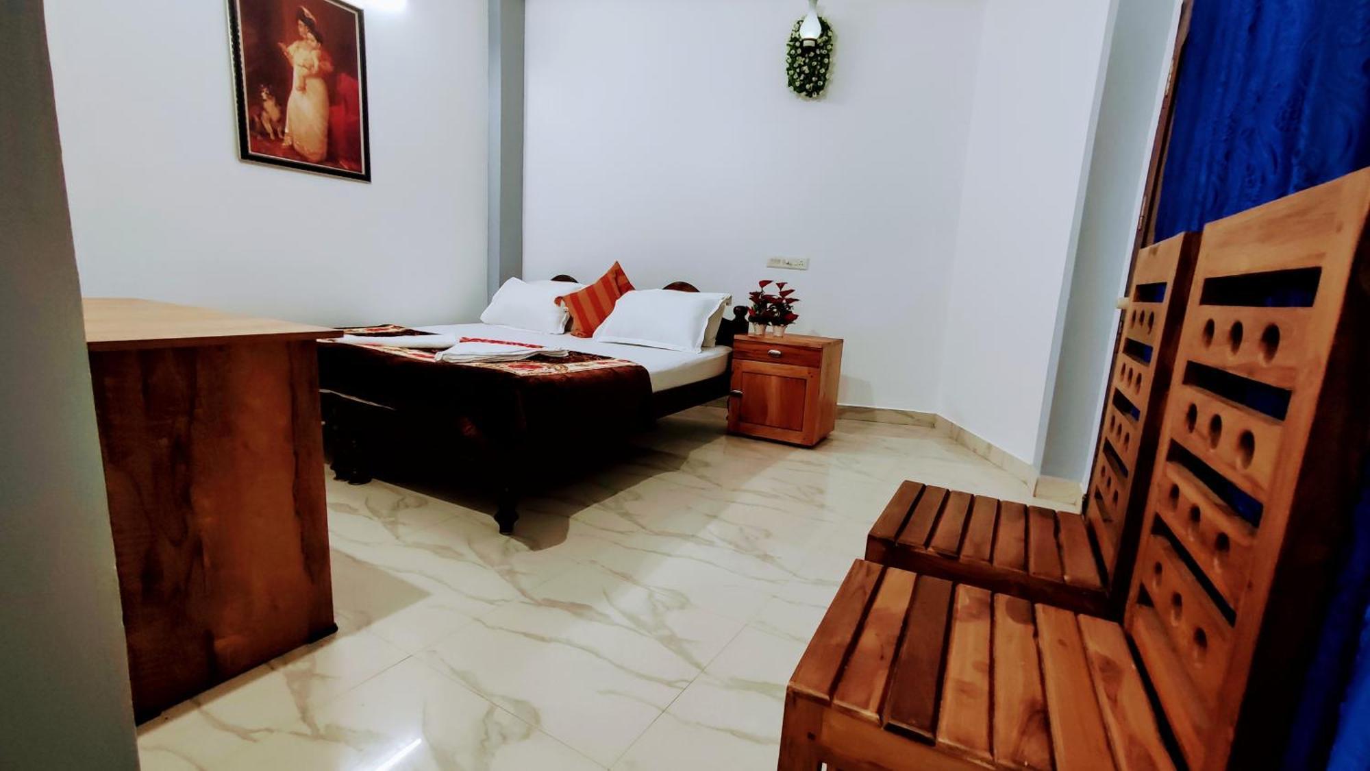 Grand Periyar Apartment Текади Стая снимка