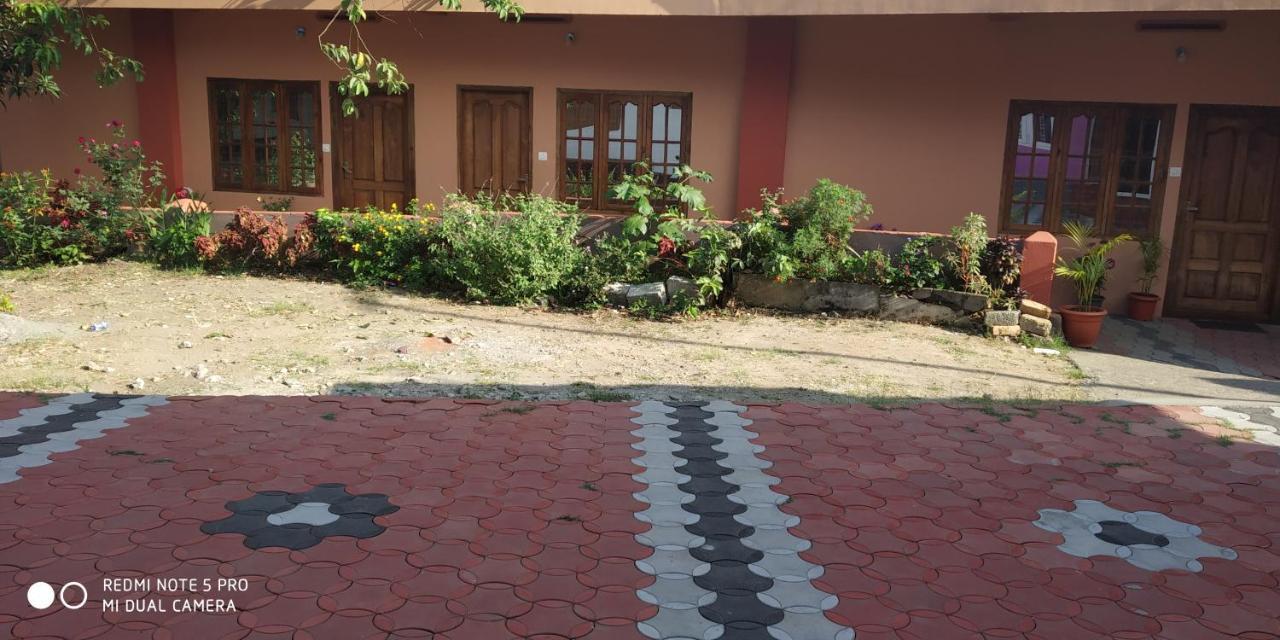 Grand Periyar Apartment Текади Екстериор снимка