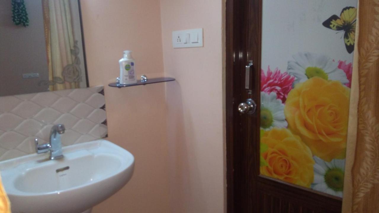 Grand Periyar Apartment Текади Екстериор снимка